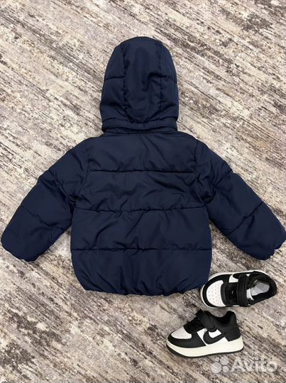 Куртка HM 86 и кроссовки Nike 23