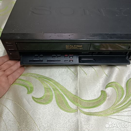 Видеомагнитофон sony