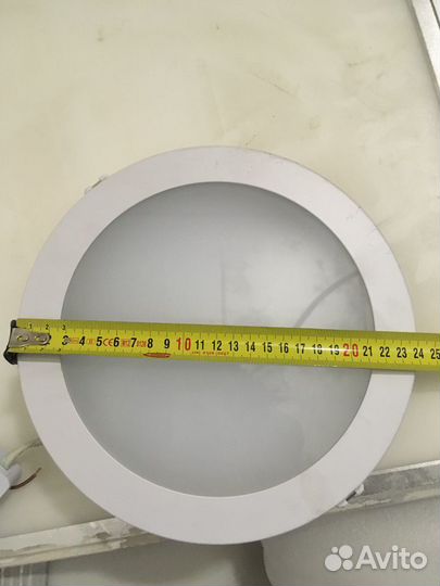 Светильник встраиваемый