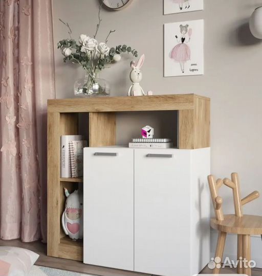 Комод для вещей с полками