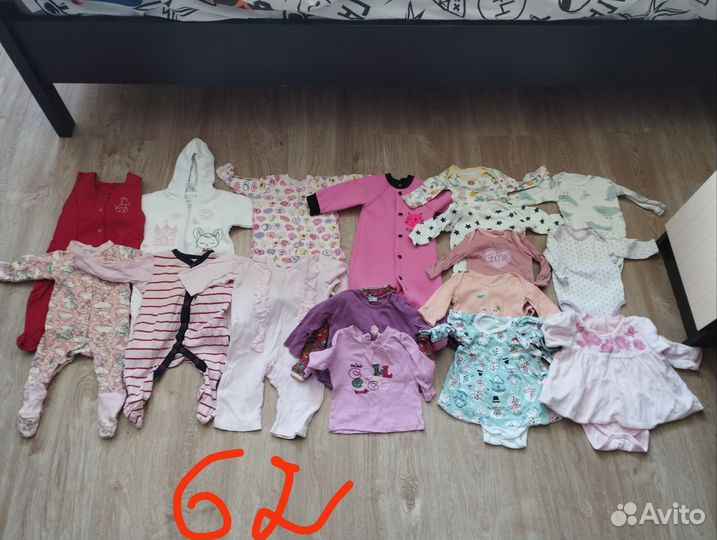 Одежда для девочки пакетом 62-68