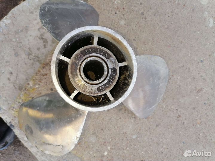 Винт на ямаху 85 /115