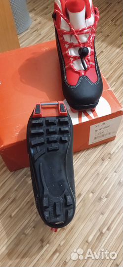 Лыжные ботинки Rossignol 33