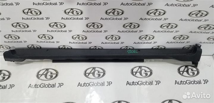 Порог Toyota Ch-R NGX50 2018