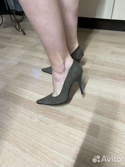 Туфли замшевые 37 р