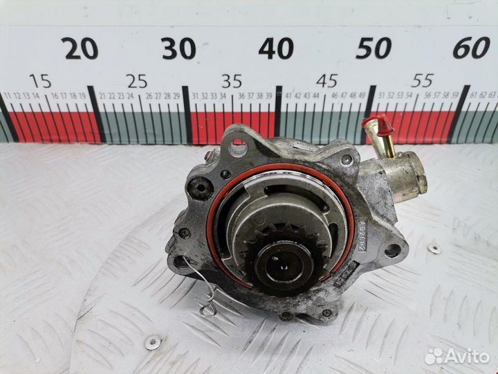 Насос вакуумный для Nissan X-Trail T30 14650AD20A