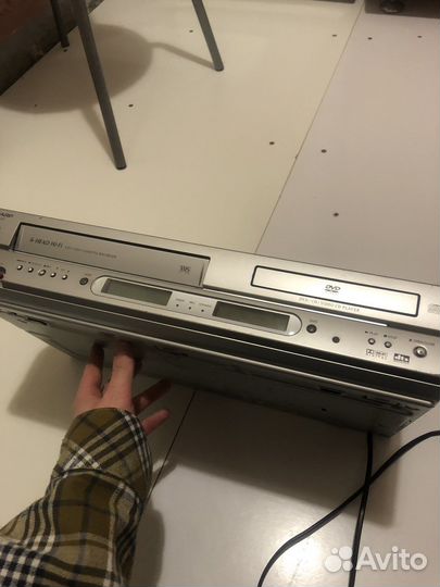 Видеомагнитофон dvd и vhs