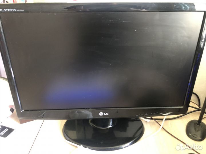 Монитор Lg flatron W2243S full HD 60ghz