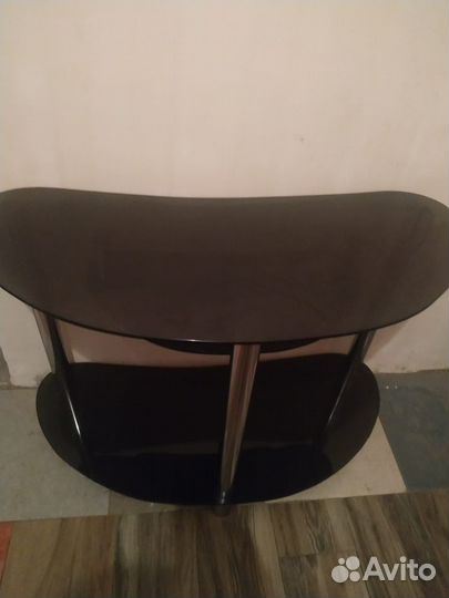 Тумба под телевизор (стеклянная)