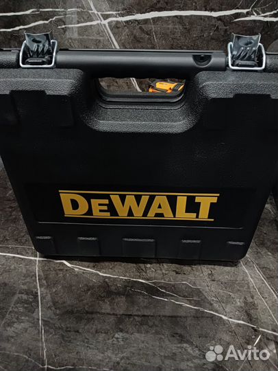 Шуруповерт DeWalt 21v