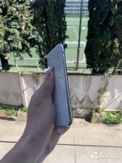 iPhone X, 256 ГБ