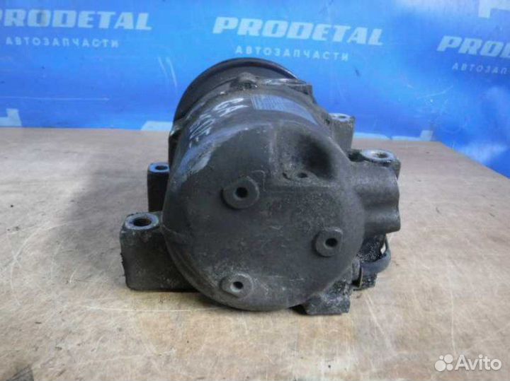 Компрессор кондиционера Nissan Primera P11E