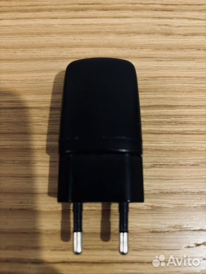 Зарядное устройство AC-USB 0,3 A