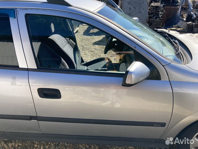 Передняя правая дверь Опель Астра G 1998-2009 год