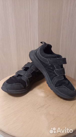 Кроссовки детские