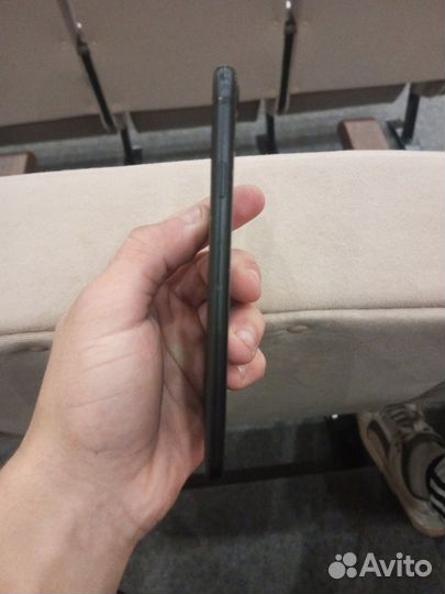 iPhone SE (2020), 64 ГБ