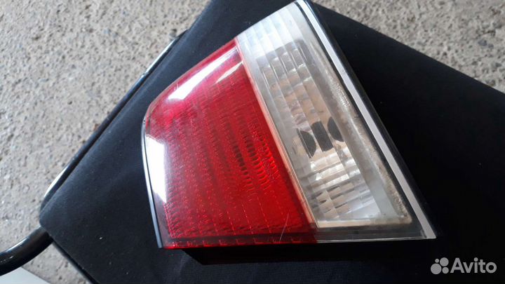 Стоп сигнал nissan sunny fb15