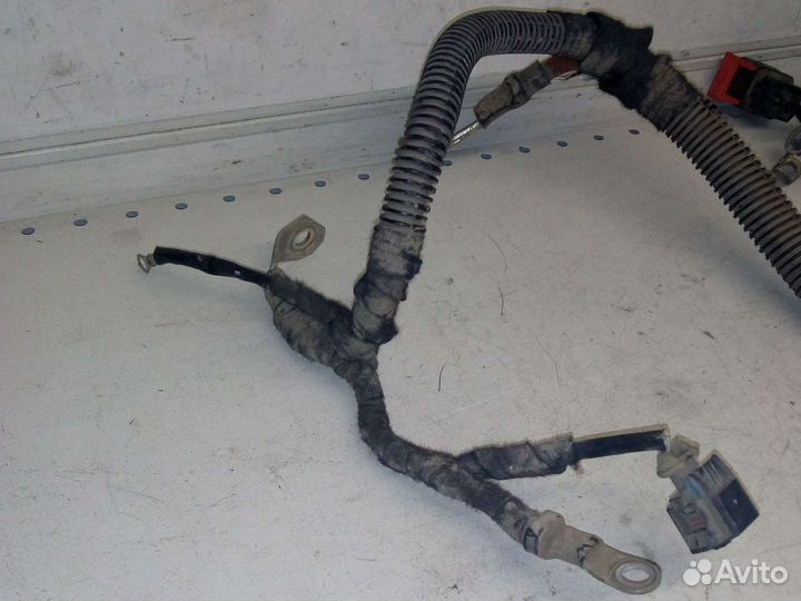 Клемма плюсовая Опель Астра Н