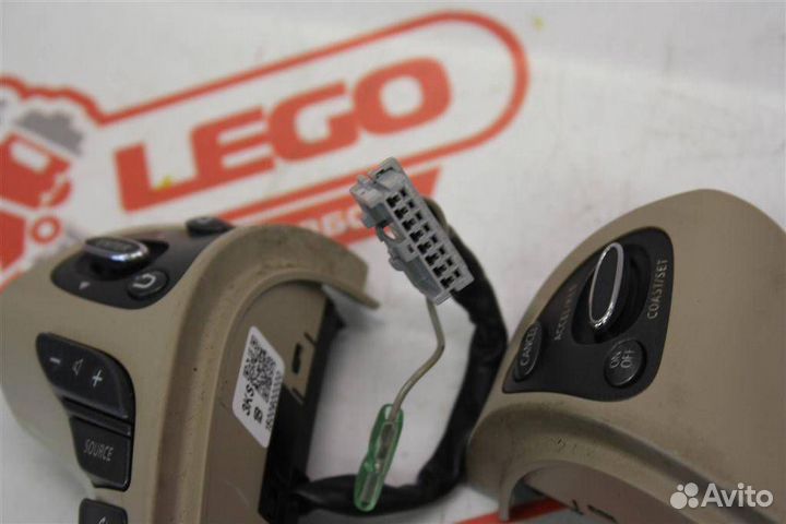 Переключатель подрулевой управления магнитолой