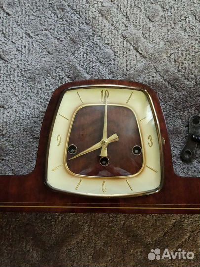 Часы настольные с четвертым боем