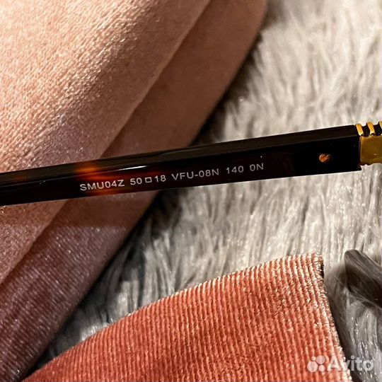 Солнцезащитные очки MIU MIU