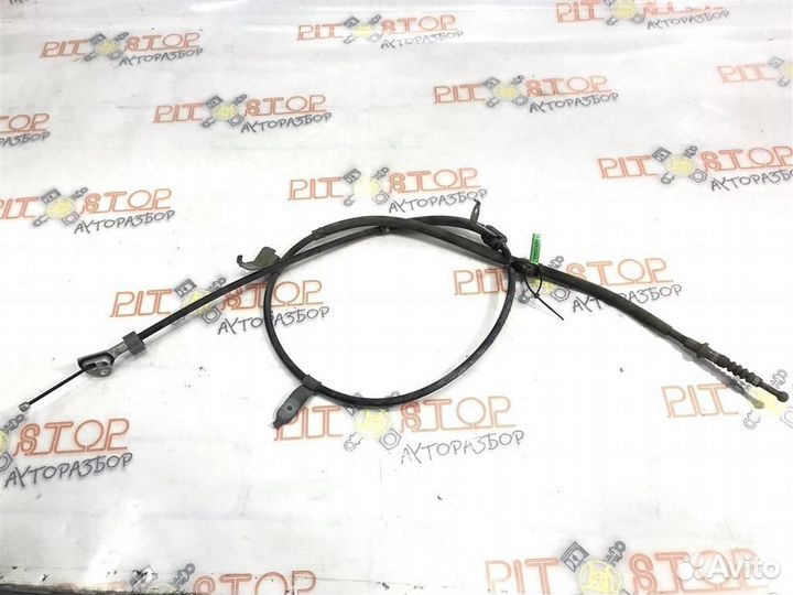 Трос ручного тормоза правый Toyota prius ZVW30 20