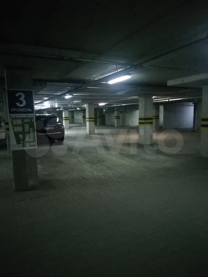 Машиноместо, 16 м²