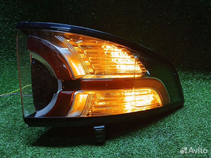 Фонарь задний левый Land Rover Дискавери Спорт L550