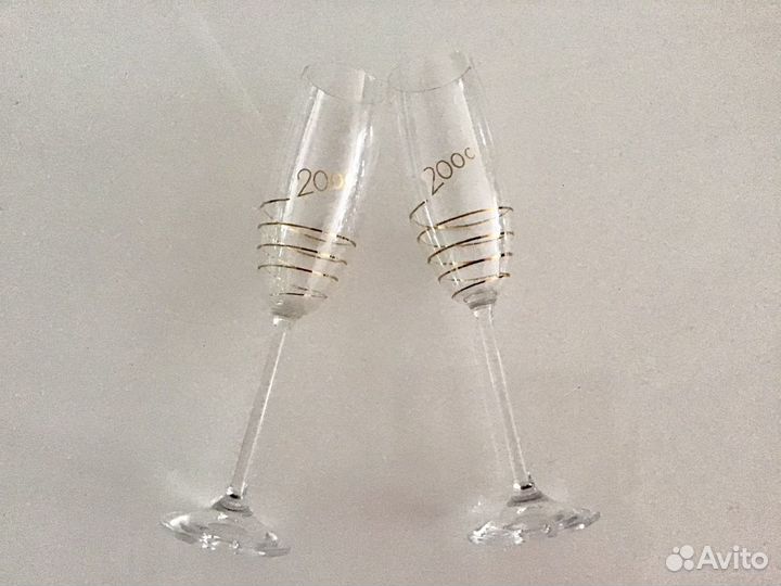 Бокалы для шампанского