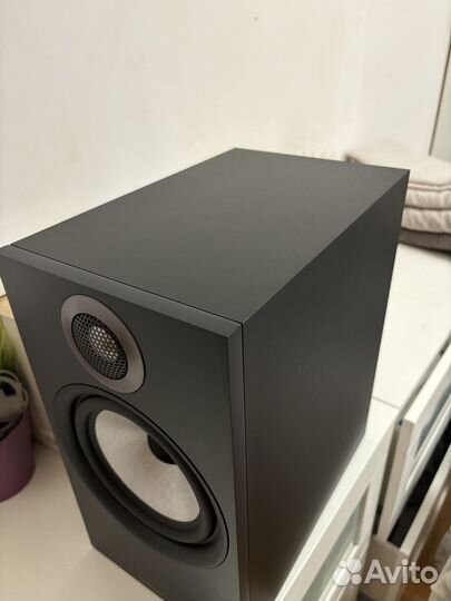 Полочная акустика Bowers & Wilkins 606