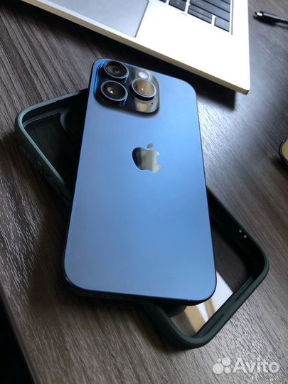 iPhone 15 Pro, 256 ГБ