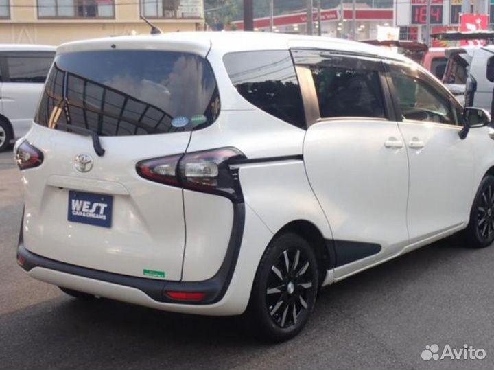 Toyota Sienta 1.5 CVT, 2015, 112 000 км