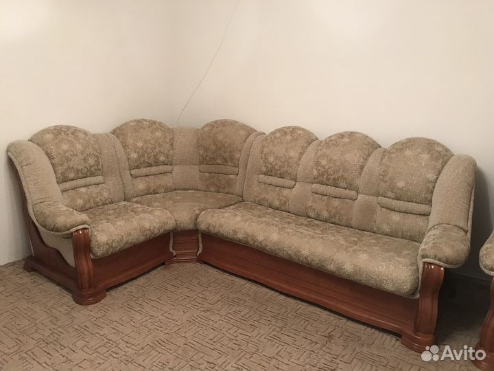 Угловой диван