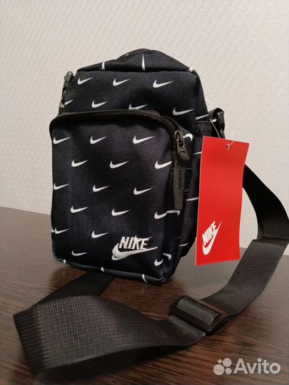 Сумка через плечо nike swoosh