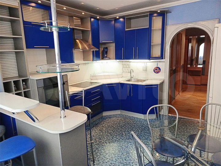 2-к. квартира, 64 м², 12/17 эт.