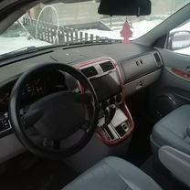 Kia Carnival 2.5 AT, 2005, 260 000 км, с пробегом, цена 550 000 руб.