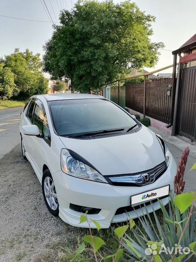 Honda Fit Shuttle 1.3 CVT, 2012, 140 000 км