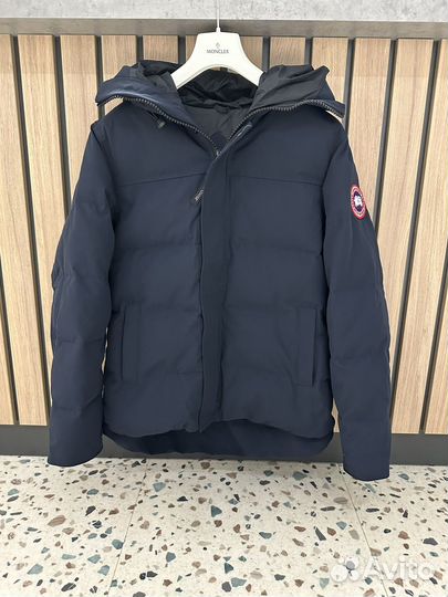 Пуховик Canada Goose