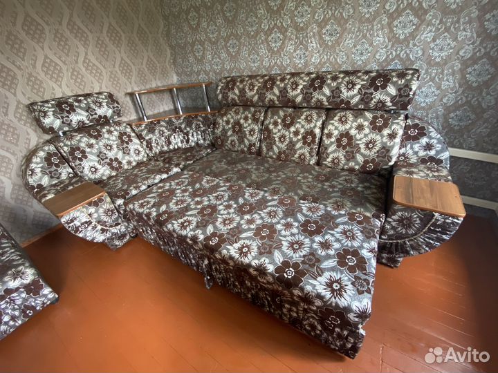 Угловой диван бу