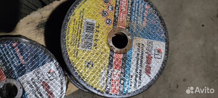 Шлифовальный абразивный диск lugaabrasiv