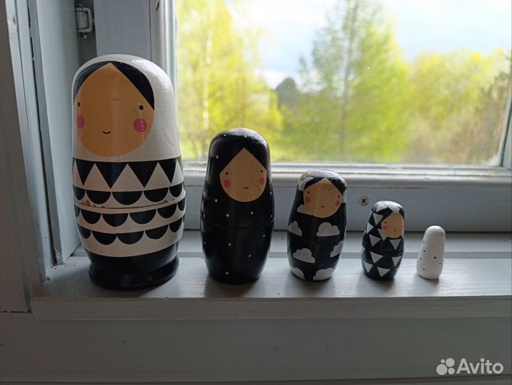 Пятиместная матрешка двухцветная