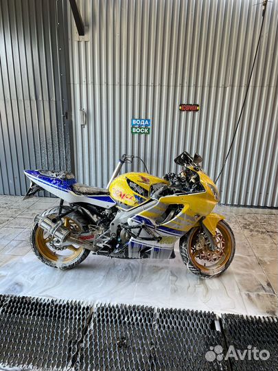 Honda CBR600F4I