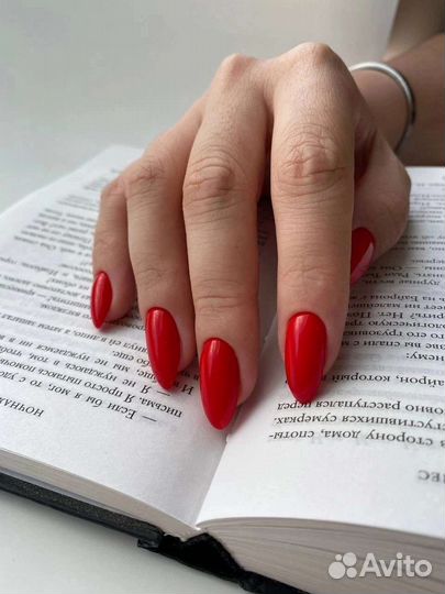 Маникюр с покрытием на Зорге