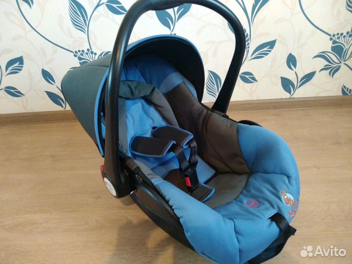 Продаю автокресло фирмы Kenga