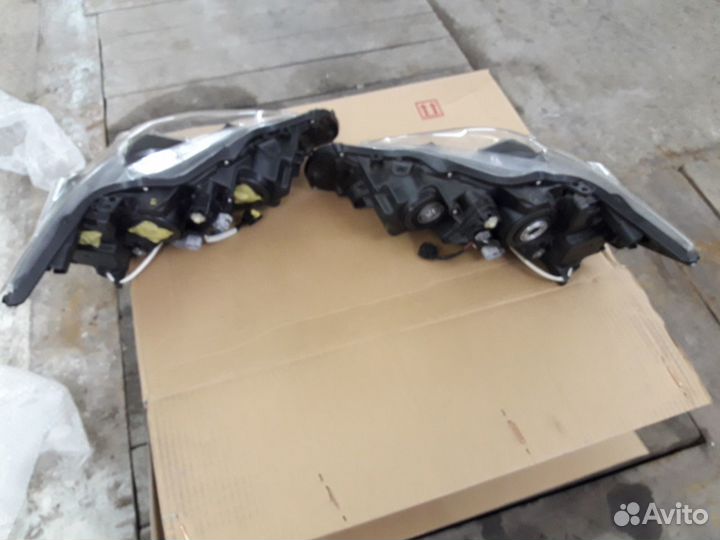 Фара Lexus CT 200