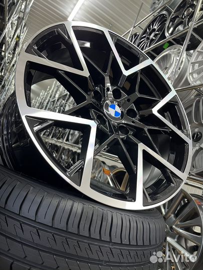 Разноширокие диски R19 5*120 BMW 813 M стиль
