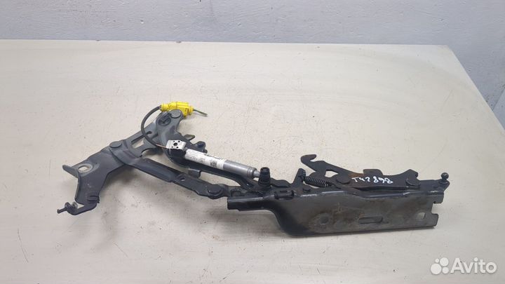 Петля капота Audi Q5, 2020