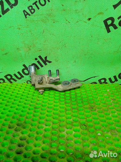 Клапан ресивера Nissan Primera