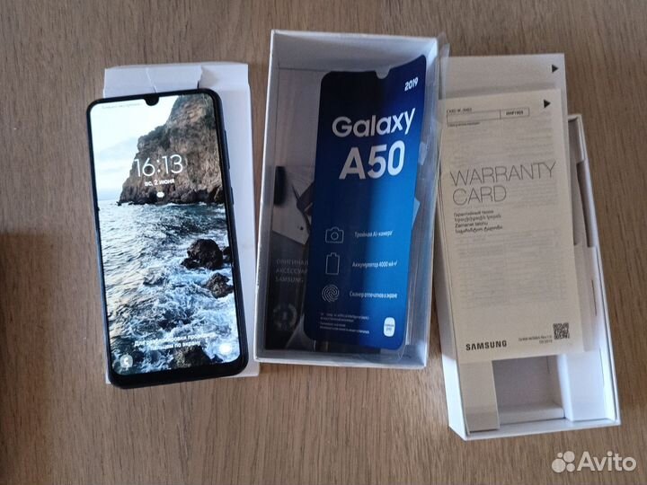 Samsung Galaxy A50, 6/128 ГБ