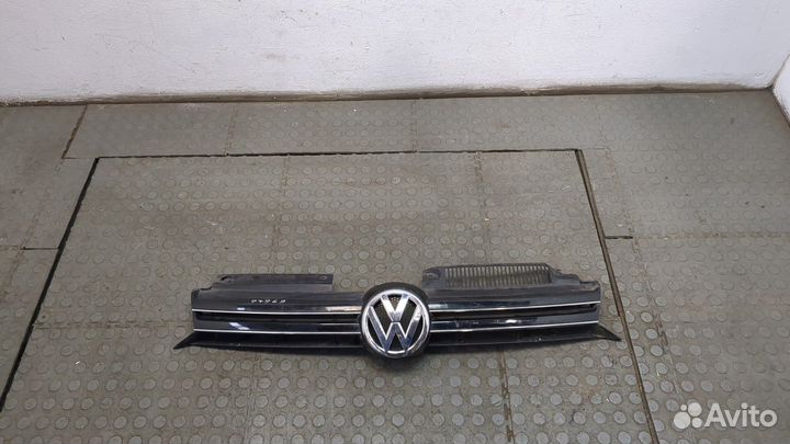 Решетка радиатора Volkswagen Golf 6, 2011